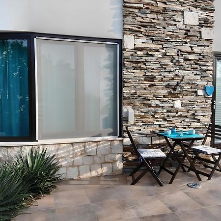Villa Iside コンヴェルサーノ エクステリア 写真